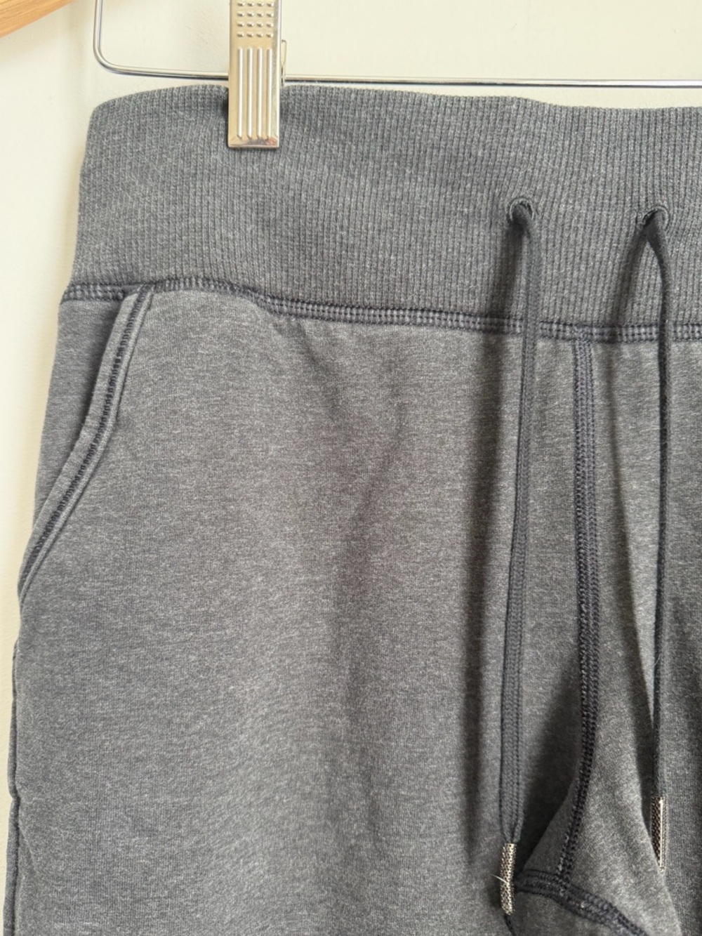 Lululemon Charcoal No Sweat Gray Zip Leg Jogger Sweatpants Size 6 - Picture 3 of 14